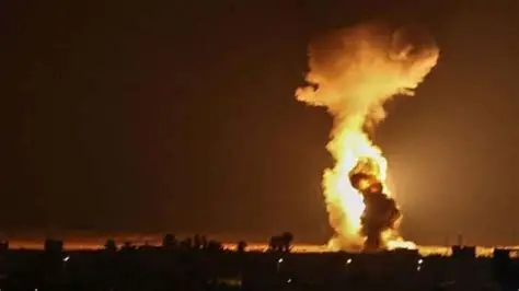 قصف إسرائيلي يستهدف غزة ومخيم النصيرات