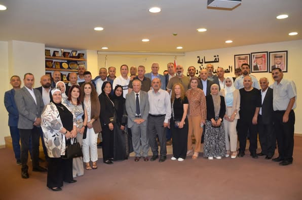 ناشرو المواقع الإلكترونية يرفضون رسم الـ1000 دينار ويتجهون للتفاوض مع النقابة