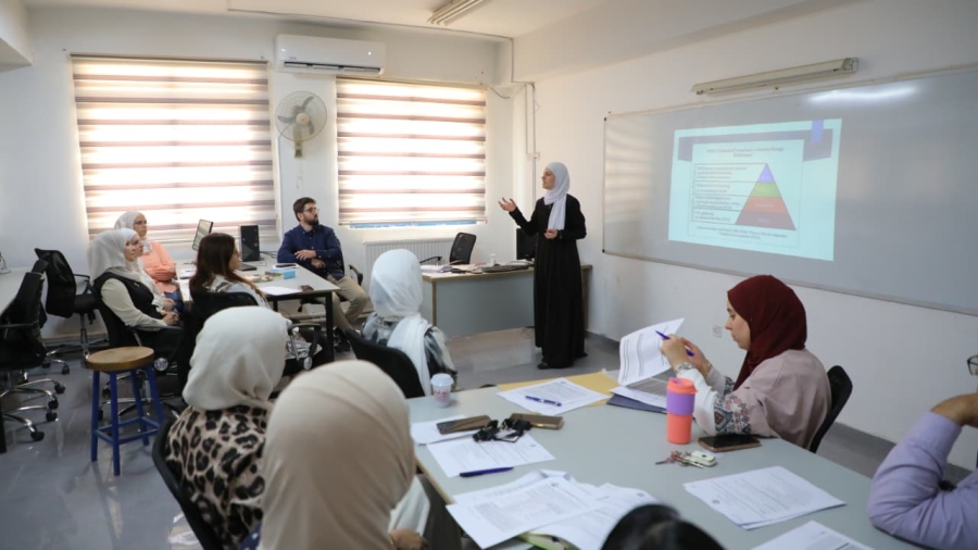 كلية الصيدلة في جامعة الزرقاء تنظم ورشة عمل حول عملية التقييم وقياس مخرجات التعلم