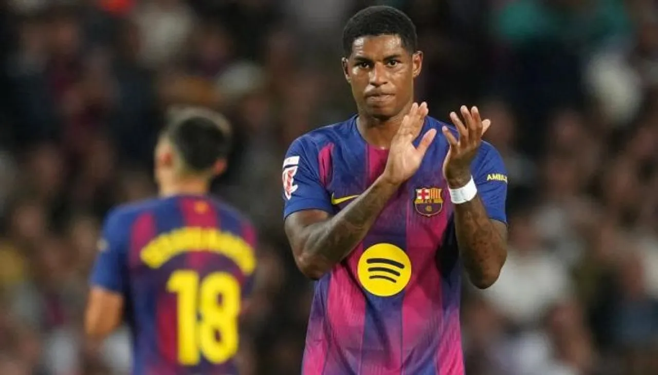 قرار مفاجئ من برشلونة تجاه راشفورد