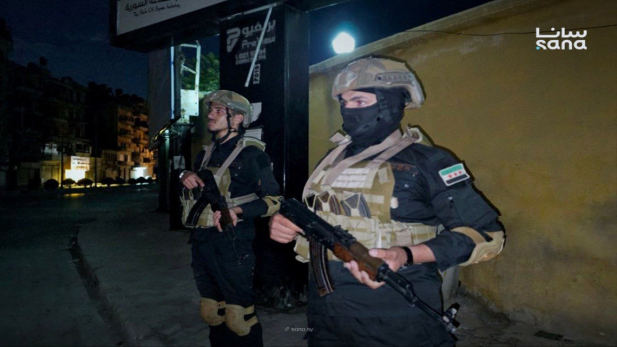 وزير الدفاع السوري يعلن عن وقف شامل لإطلاق النار مع الأكراد