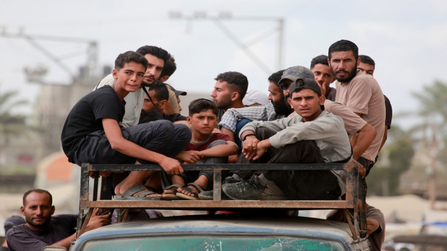 المكتب الحكومي في غزة يحذر السكان من التنقل قبل إعلان رسمي حول اتفاق السلام الجديد