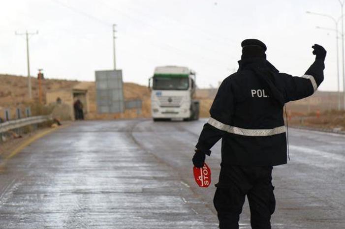 الأمن يحذر من الانزلاقات خلال هطول الأمطار