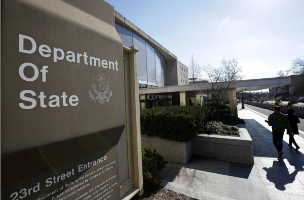 فصل دبلوماسي أمريكي إثر علاقة مع امرأة ذات صلة بالحزب الشيوعي الصيني