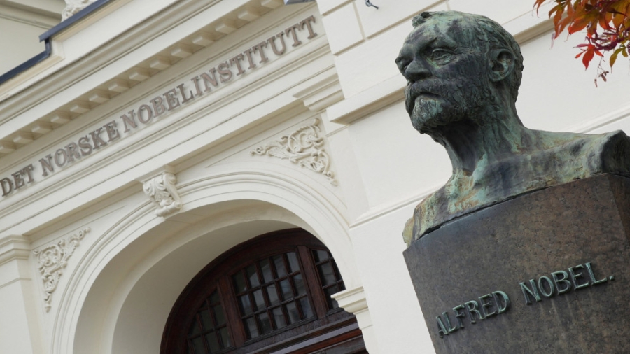 لجنة نوبل تعلن الفائز بجائزة السلام اليوم.. وخبراء يستبعدون فوز ترامب بها