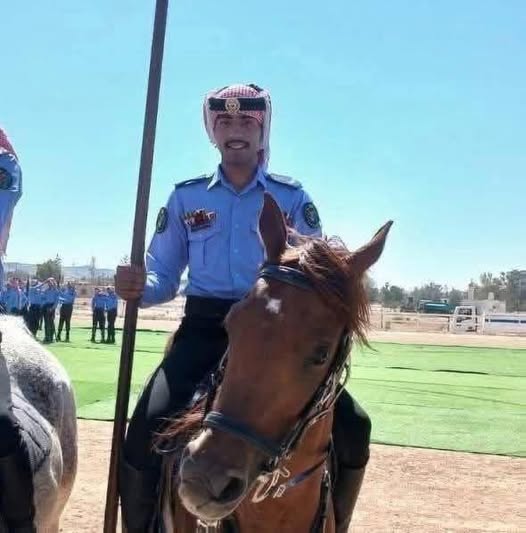وفاة الفارس خالد الشخاترة من مرتبات الأمن العام أثناء أداء الواجب إثر كبوة حصانه