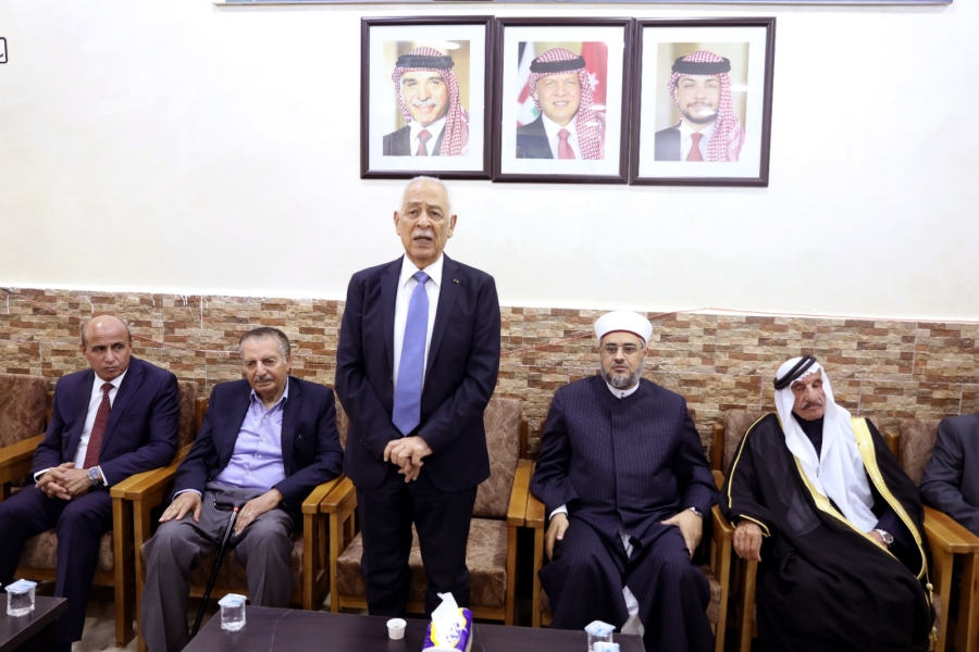 مندوبا عن الملك وولي العهد...العيسوي يعزي عشائر الفراية والزيادين والمعايطة