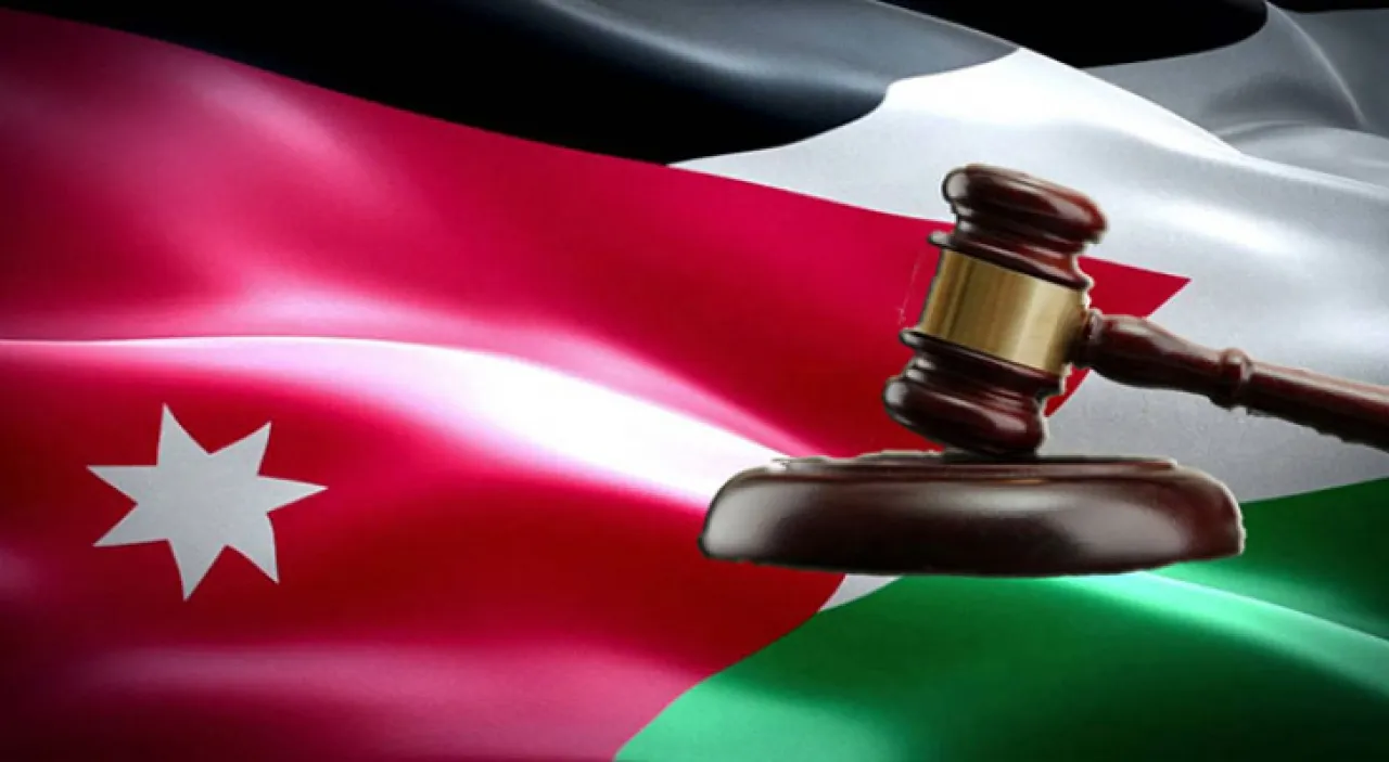 مدعي عام محكمة الجنايات يوجه تهم القتل والقصد لشخص أطلق النار على شقيق نائب سابق بالزرقاء