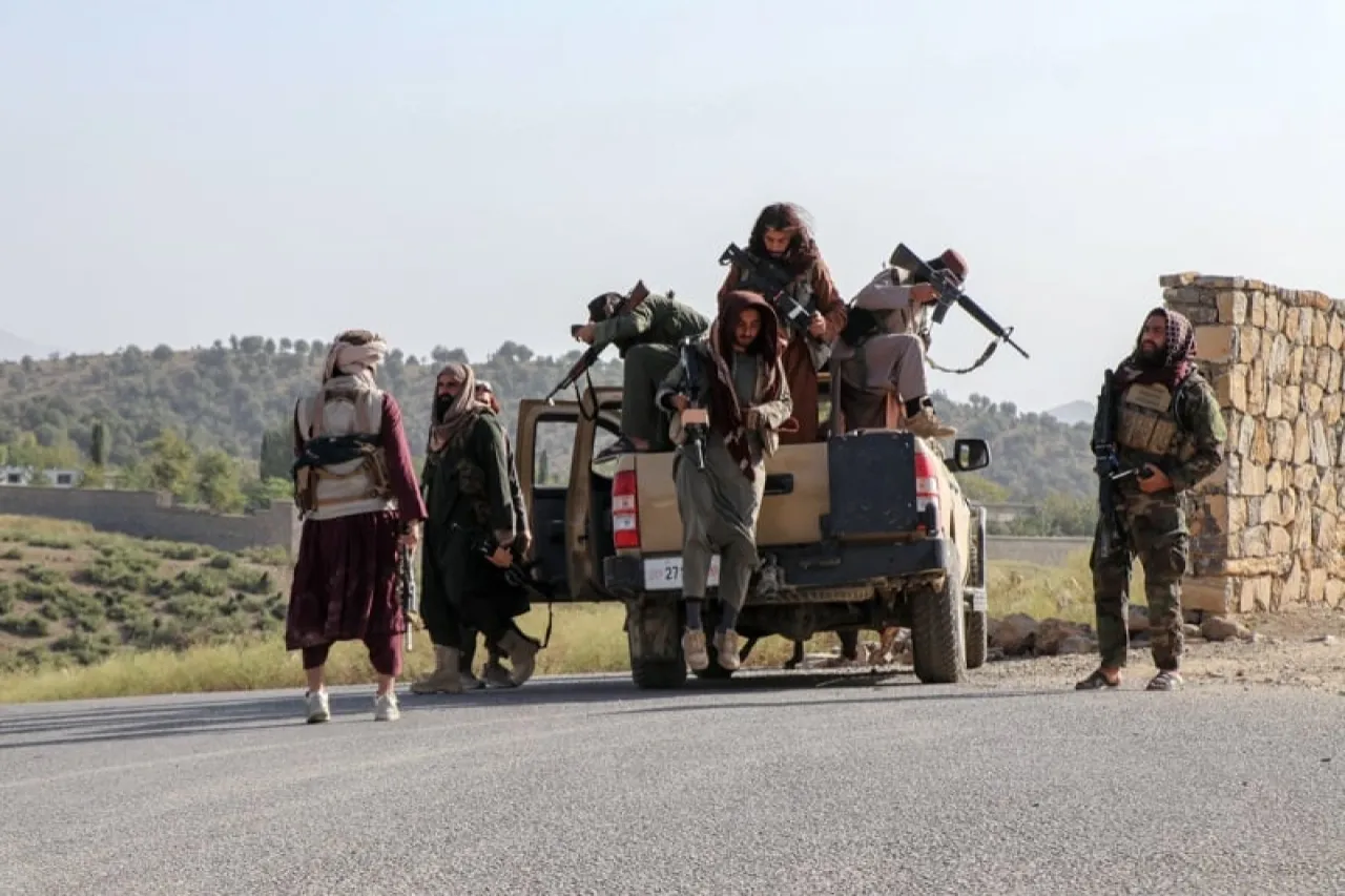 باكستان وأفغانستان.. تهديدات متبادلة ومحاولات وساطة