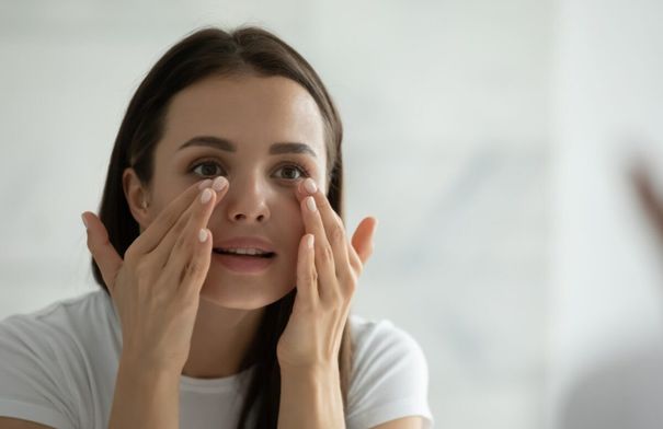 3 مكونات مفيدة وأخرى ضارة للبشرة الدهنية