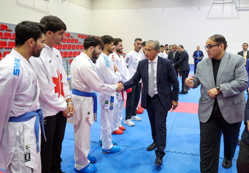 بالصور... رئيس الوزراء يتفقد أعمال التحديث والتطوير لمرافق مدينة الحسين للشباب