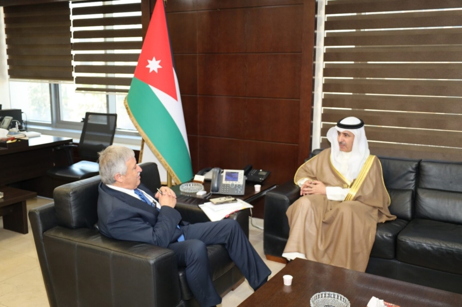 وزير النقل: نولي اهتمامًا كبيرًا بتطوير الشراكات مع الكويت