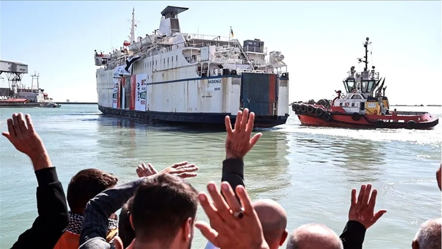 انطلاق سفينة تركية تحمل 900 طن من مساعدات لغزة