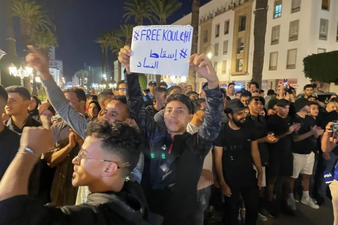 إيران تهاجم ترمب: يدعو إلى السلام ويعارض نفسه