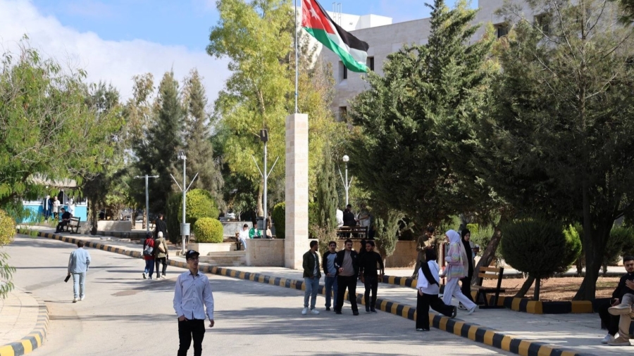 عنوان: مختصون وشباب عجلون يؤكدون أهمية تطوير المهارات القيادية لتمكين الشباب