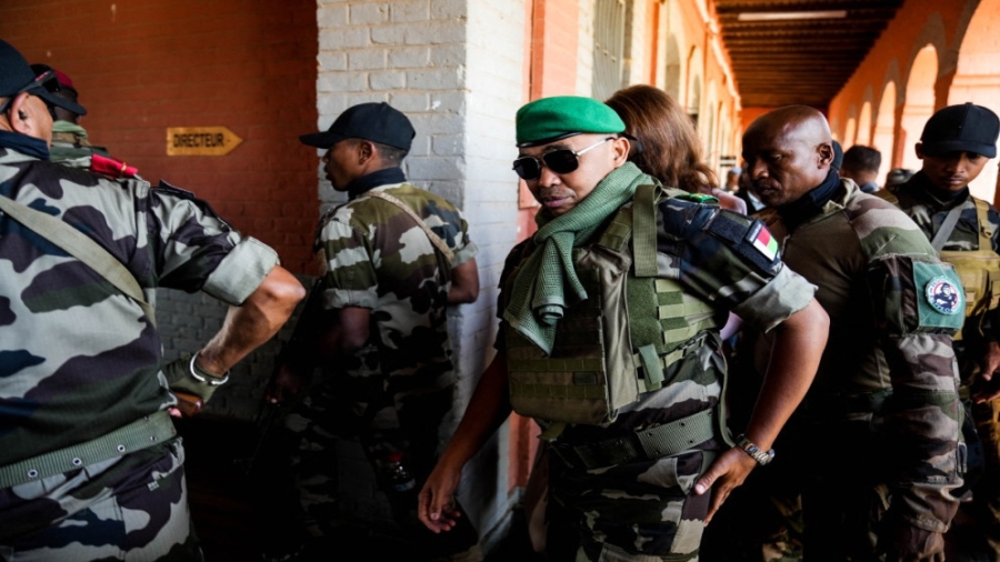 العقيد راندريانيرينا يؤدي اليمين رئيسا لمدغشقر