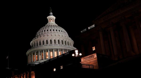 ترامب يتجه لاتخاذ إجراءات مكثفة إذا استمر الإغلاق الحكومي لما بعد الأحد