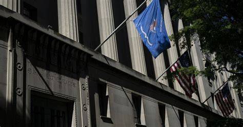 بلومبرغ: وزارة التجارة الأميركية تستعد لإعلان تدابير تسمح للشركات بخفض الرسوم على قطع غيار السيارات المستوردة