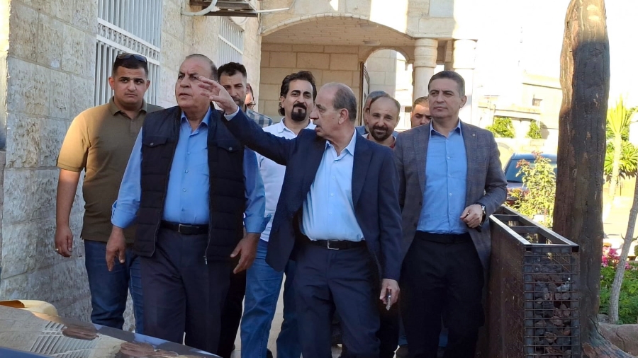 وزير الإدارة المحلية يتفقد بلديات في إربد ويؤكد على الجاهزية لفصل الشتاء