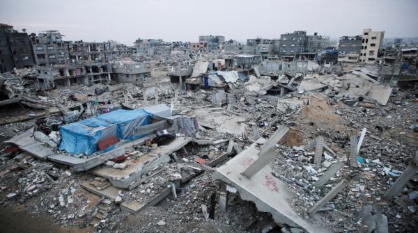 البنك الدولي وصندوق النقد يناقشان إعادة إعمار غزة والتحديات