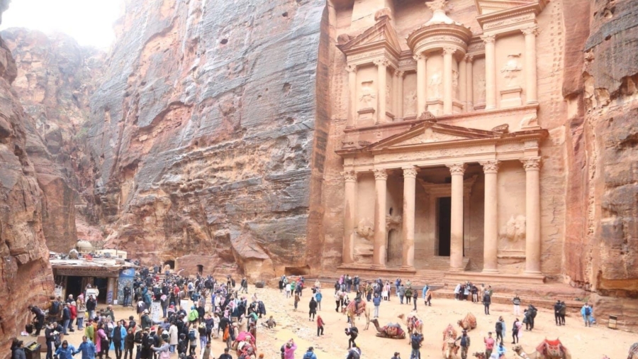 القطاع السياحي الأردني يواصل انتعاشه بدعم نمو الدخل وازدياد الطلب من الأسواق العالمية