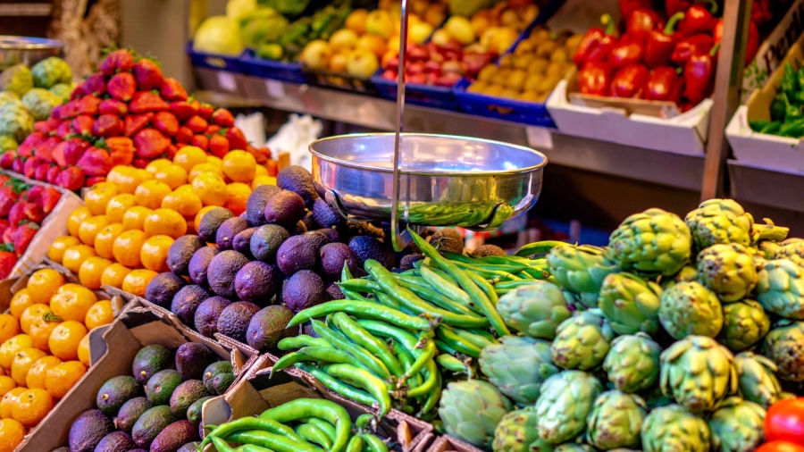 البندورة بـ 35 قرش والخيار بـ 40 في السوق المركزي اليوم