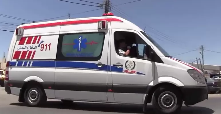 بالفيديو...إصابة سيدة إثر تدهور مركبتها على طريق الماسورة في منطقة البارحة