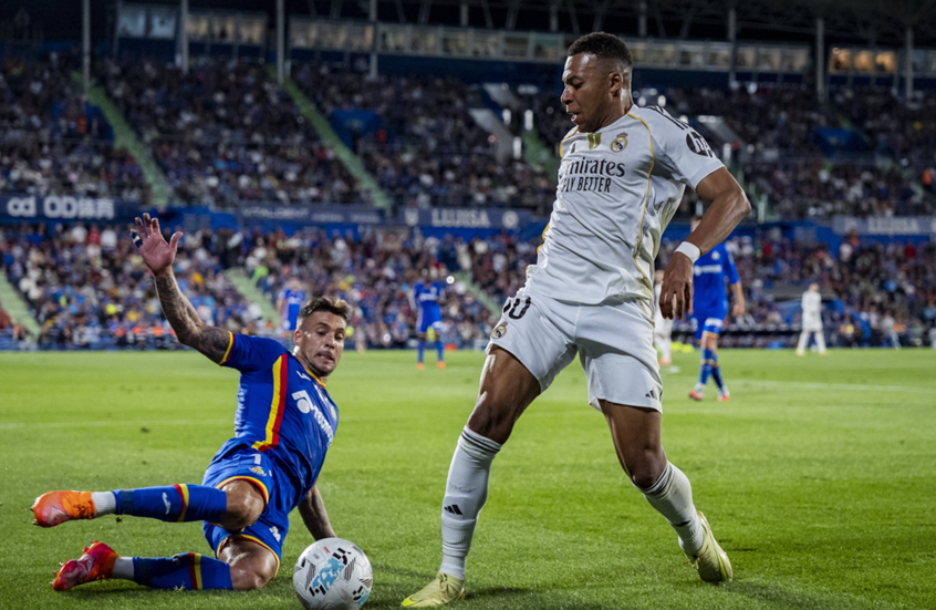 ريال مدريد يهزم خيتافي ويستعيد صدارة الليغا