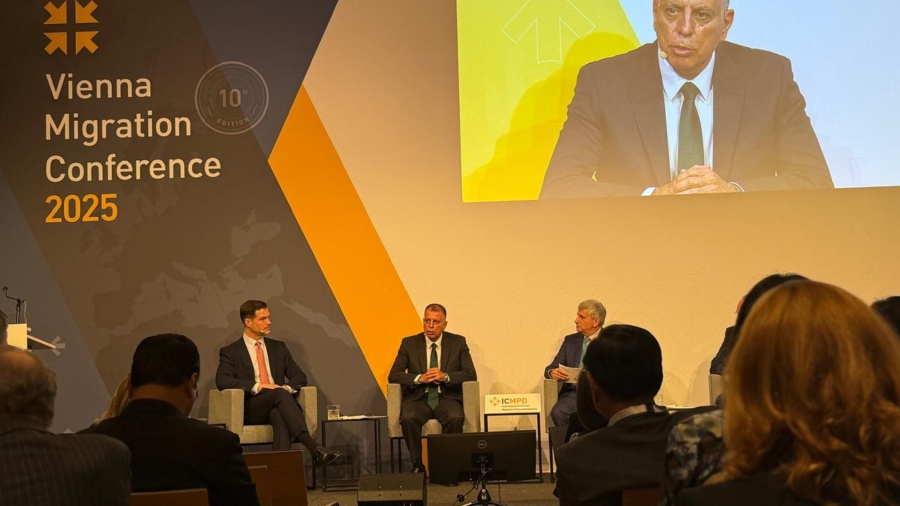 الفراية في مؤتمر فيينا للهجرة: استمرار الأزمات يهدد بموجة لجوء جديدة