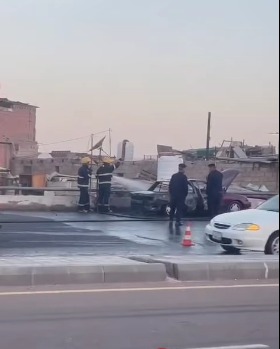 الدفاع المدني يخمد حريق مركبة على طريق الشلالة في العقبة