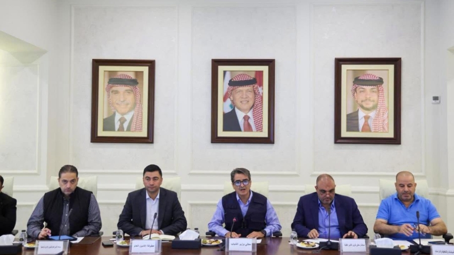 الشباب والاقتصاد الرقمي تبحثان تطوير محطات المستقبل وتمكين الشباب تقنيًا