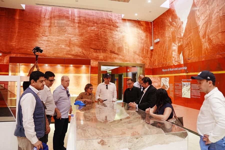 وفد من المجلس التنفيذي لبرامج الأمم المتحدة يزور مدينة البترا الأثرية