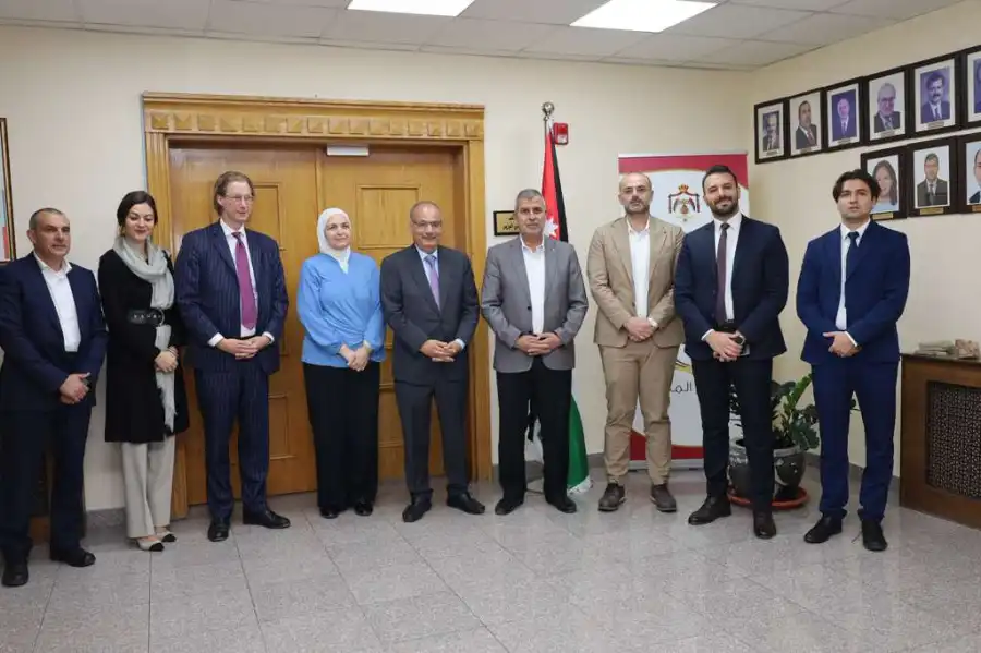 بالصور...الأردن وألمانيا يستعرضان فرص الاستثمار في مجال الطاقة