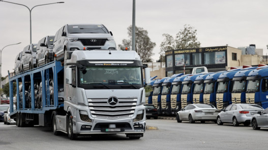 دخول أكثر من 17 ألف مركبة إلى السوق المحلي خلال 22 يومًا من حرة الزرقاء