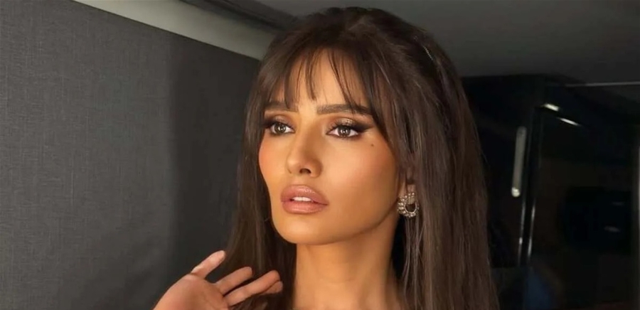 زينة تُصاب أثناء التصوير: ورد وشوكولاته يتحوّل إلى واقع