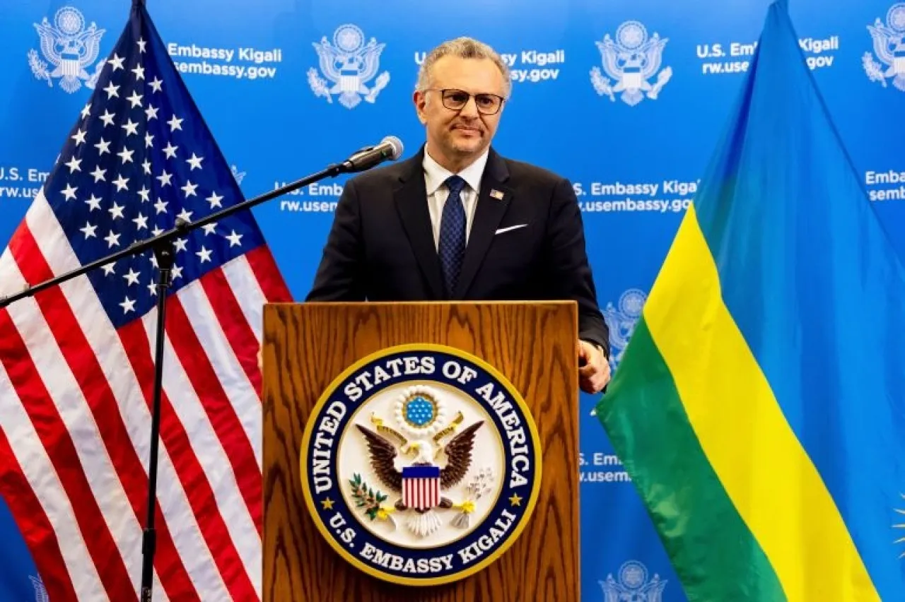 مستشار ترمب يطالب الدعم السريع بحماية المدنيين في الفاشر