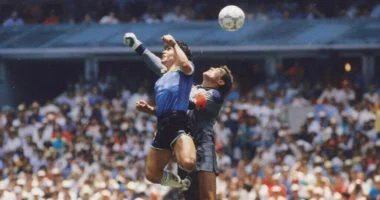 أكبر 10 فضائح رياضية فى التاريخ.. من قصة يد مارادونا إلى خيانة البيسبول