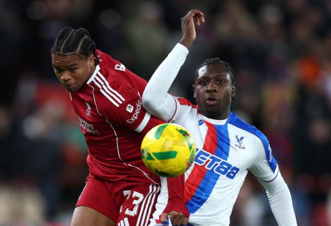 ليفربول يواصل السقوط بالخروج من كأس الرابطة الإنجليزية