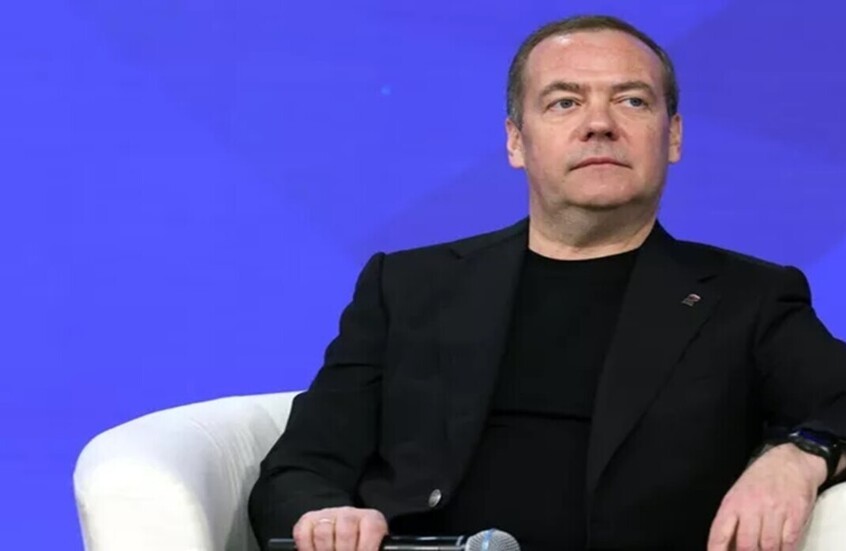 ستختفي.. مدفيديف يرد على اقتراح تجربة بوسيدون على دولة أوروبية