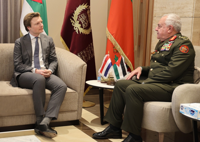 رئيس هيئة الأركان المشتركة يستقبل وزير الدفاع الهولندي