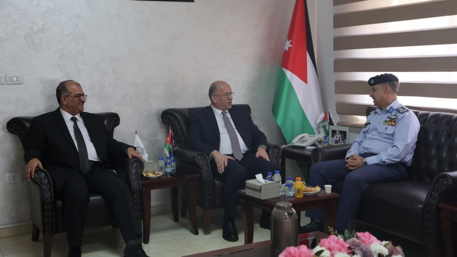 هيئة الاعتماد وسلاح الجو الملكي يبحثان تطوير التعاون الأكاديمي والتقني