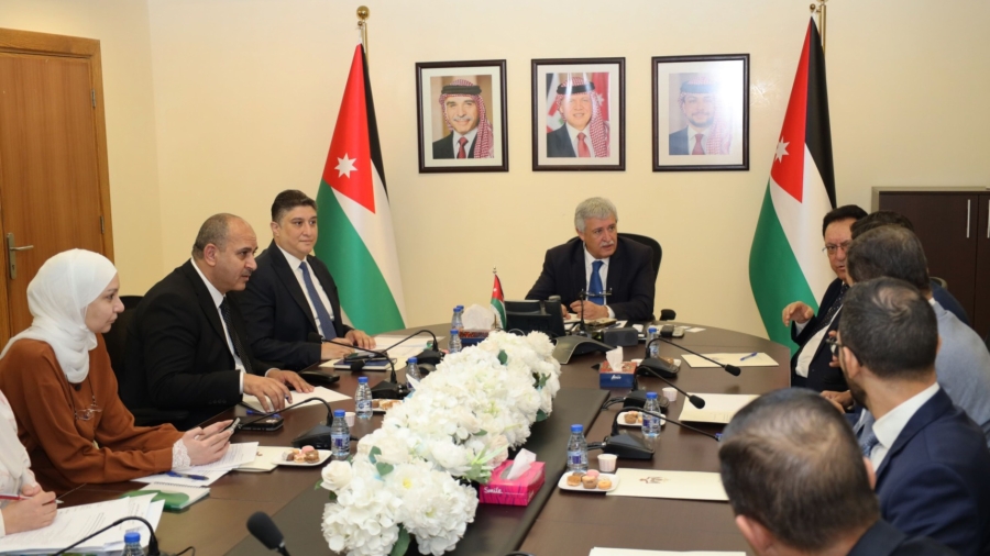 القطامين  يبحث مع الاتحاد الدولي للنقل تطوير النقل البري وتعزيز الكفاءات الأردنية