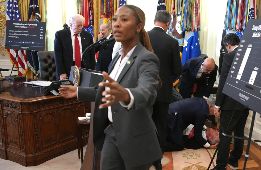 انهيار أحد ضيوف البيت الأبيض أمام ترامب والكاميرات