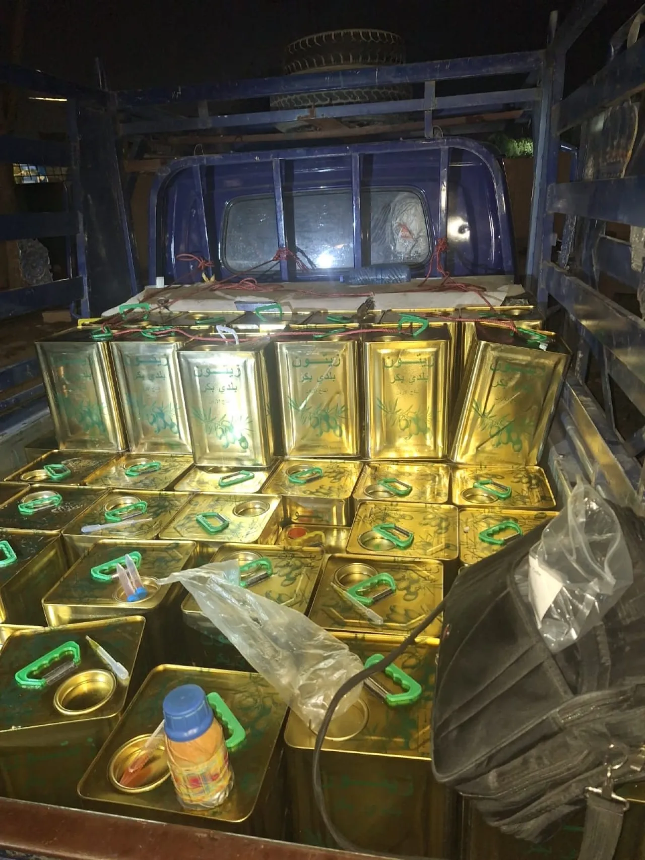 الغذاء والدواء توضح: إغلاق معصرة في إربد وضبط 80 تنكة زيت مغشوش