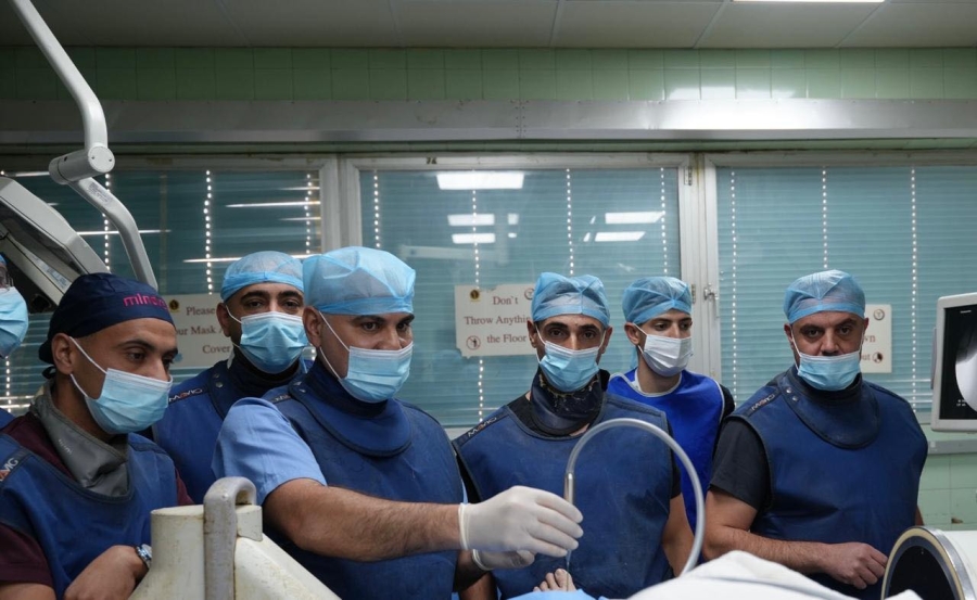 مستشفى الحسين يدخل تقنية حديثة لعلاج الألم المزمن بأمان وفعالية