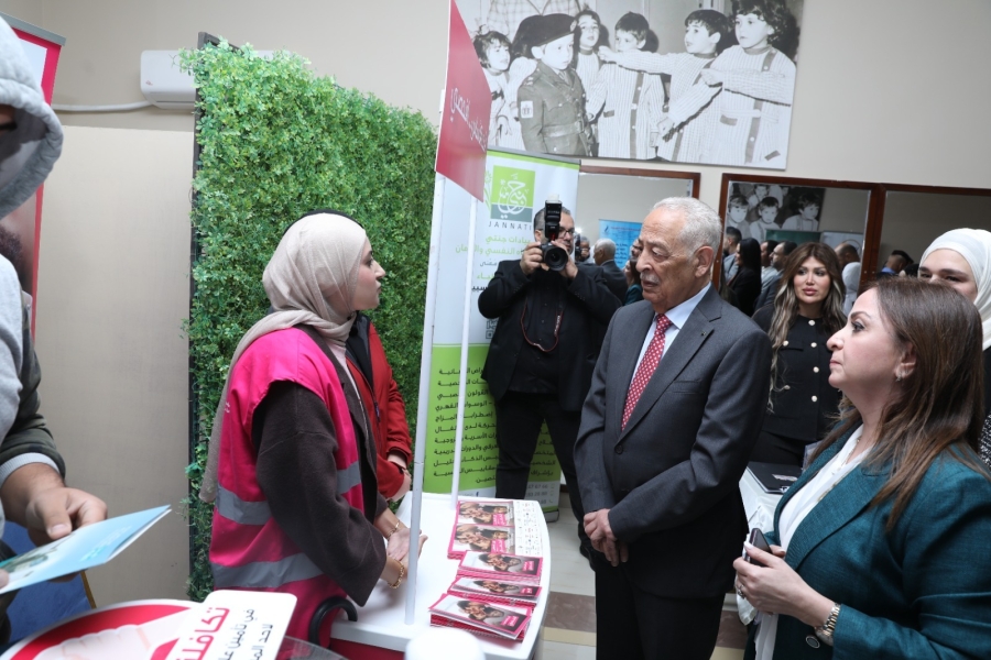 العيسوي يرعى فعاليات يوم طبي مجاني في نادي خريجي الكلية العلمية الإسلامية بعنوان (صحة العمر الذهبي)