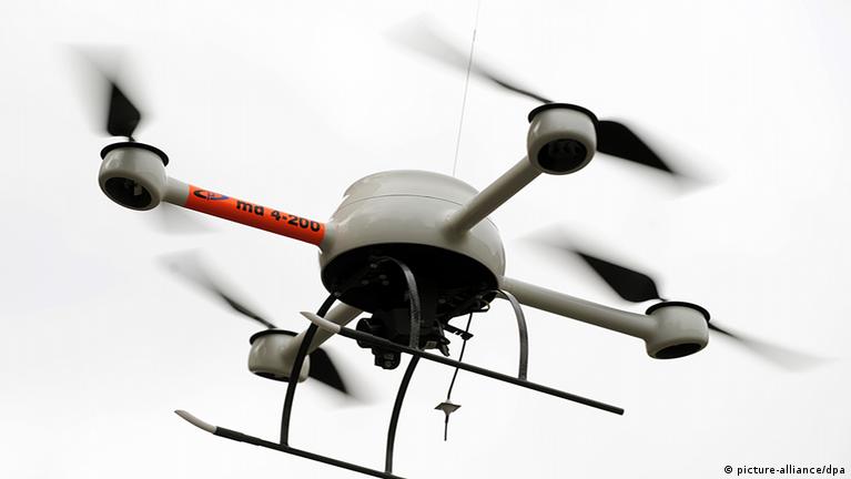 الحكومة تُقرّ تعديلات جديدة على رسوم الطيران المدني لترخيص الطائرات المسيّرة