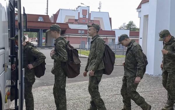 زيلينسكي: نعمل على إتمام صفقة تبادل أسرى جديدة مع روسيا