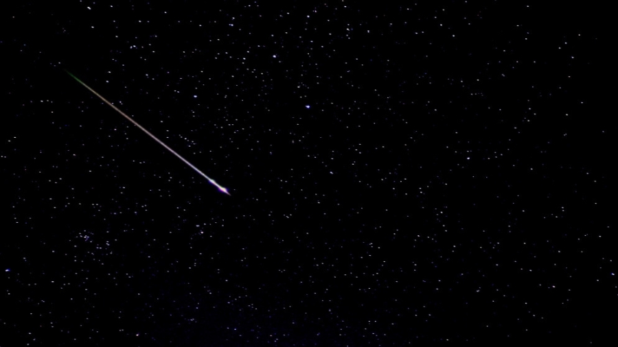 زخة شهب الأسديات تتألق فوق سماء الأردن ليلة الاثنينالثلاثاء