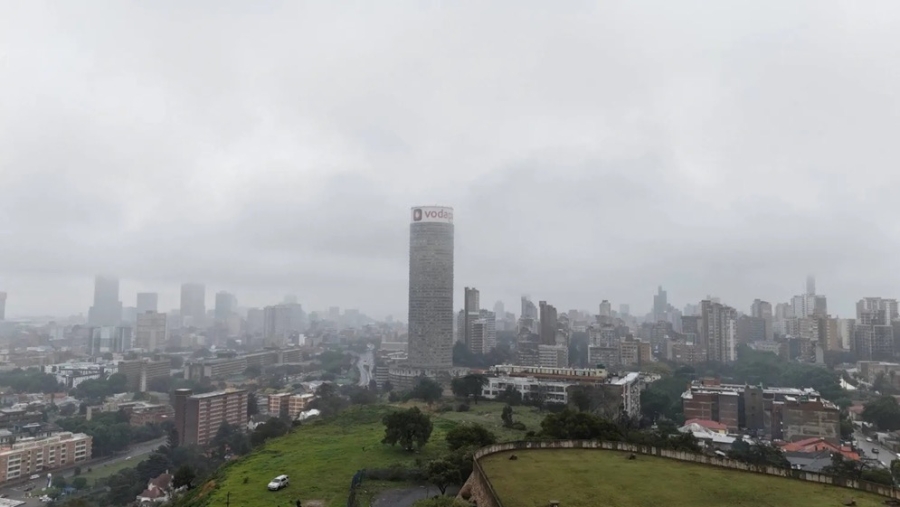 فلسطينيان من غزة يدفعان ألفي دولار ثمناً لتذكرة طيران إلى جنوب أفريقيا